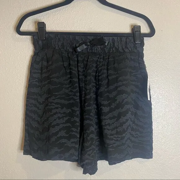 Good American Sheer Zebra Running short Sz 3/L