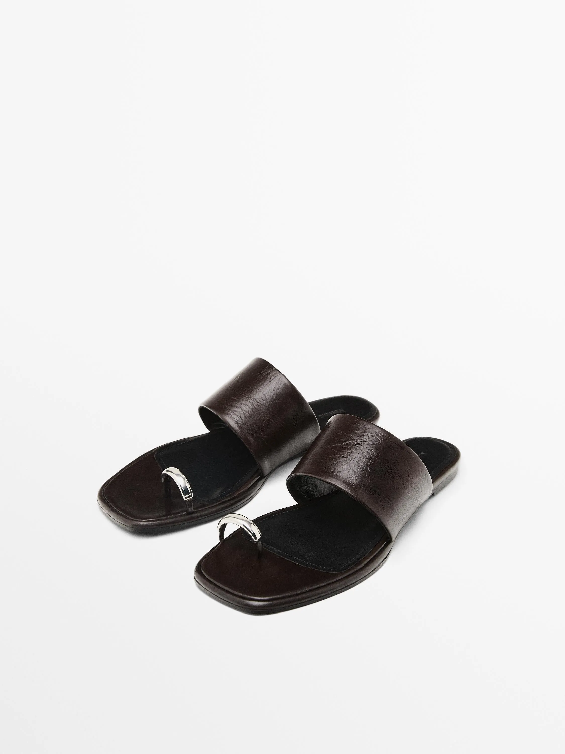 Leather flat slider sandals with ring detail