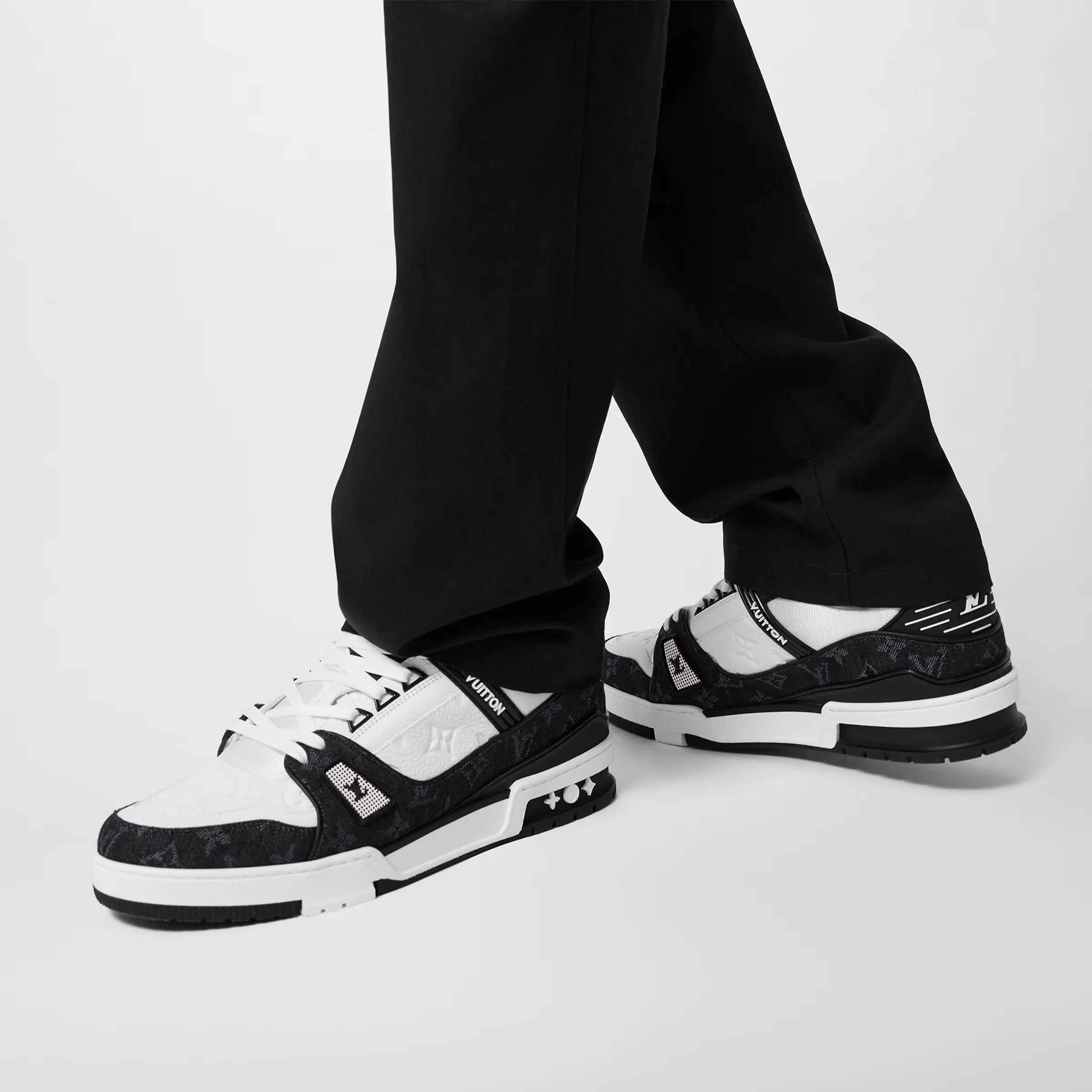 LV Men's Trainer Sneaker