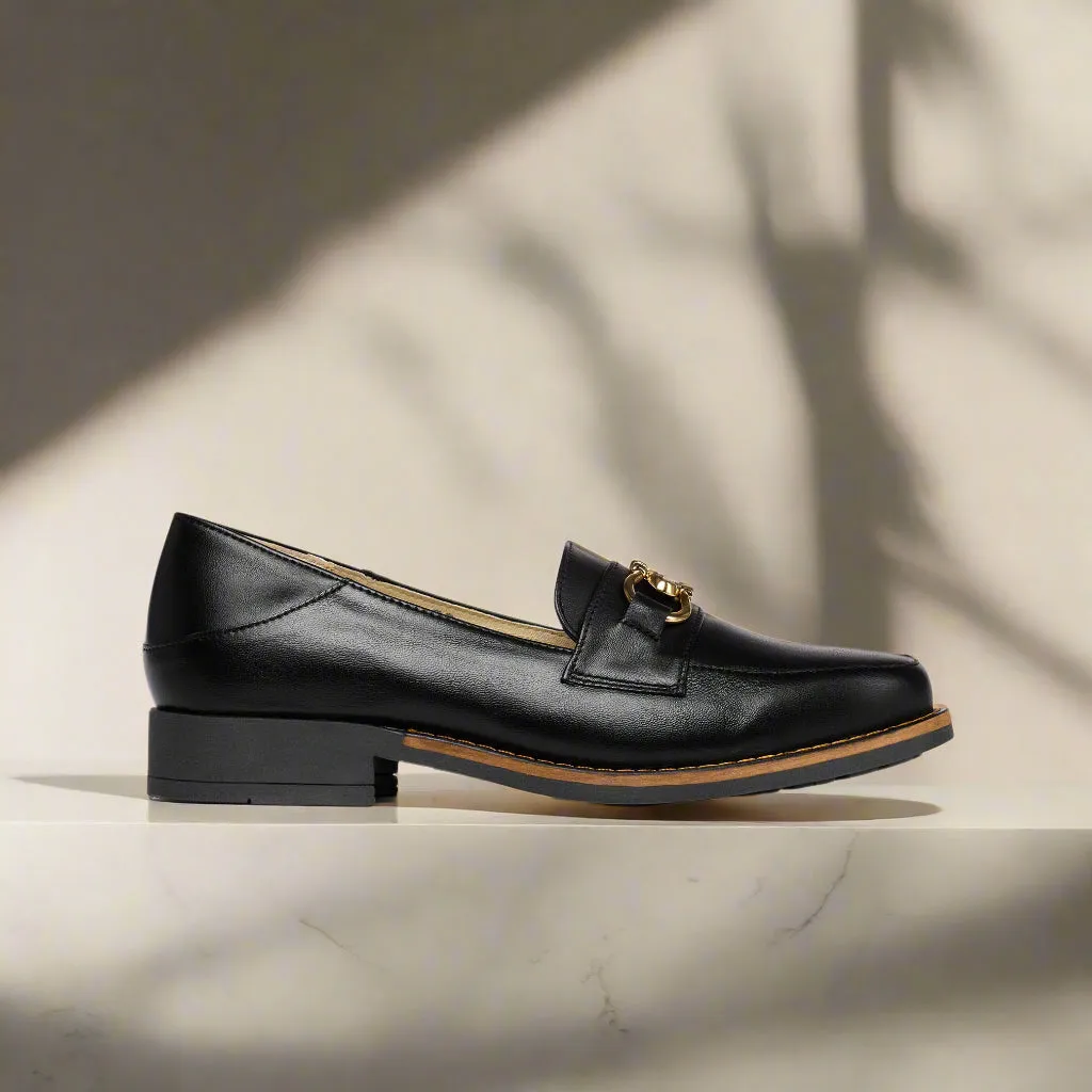 Meredith - Black leather