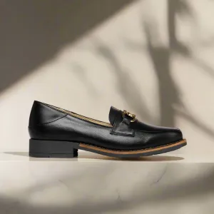 Meredith - Black leather